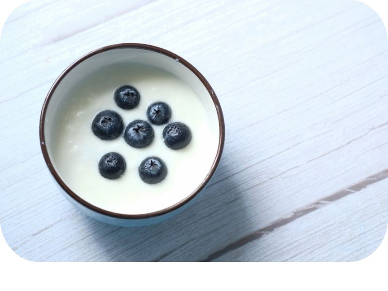 Kefir with blueberries snack